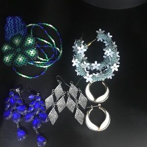 Earring lot